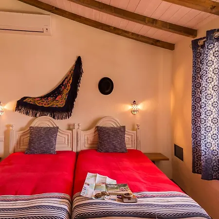 Casinha Algarvia - Guesthouses * לאגוּ‏ש